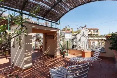 Image de Un super attico con terrazze spettacolari nel cuore di Roma