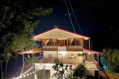 Image de Escape to nature’s peace with hillside valley views & birdsongs! !