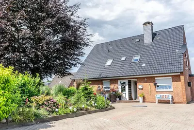 Image de Comfortable top floor apartment for 4 with terrace and garden in idyllic Tönning