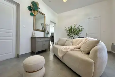 Image de Villa Michel rénovée à Royan, proche plages