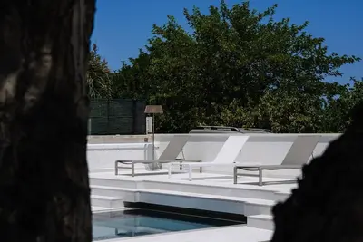 Image de Villa Agua, Sleeps 9, 100 m from the Apulian Sea, with pool and parking