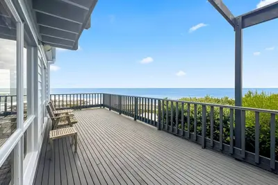 Image de Marengo Views · ~200° Panoramic Ocean Views