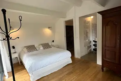 Image de Chambre 'Chambre 1 - 1er Étage' avec vue sur la montagne, Wi-Fi et climatisation