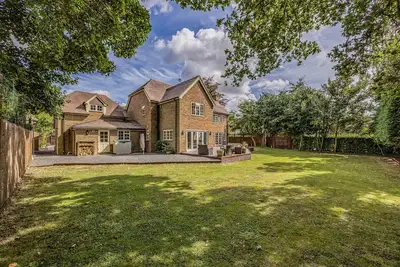 Image de Kingley - Chichester - sleeps 10 guests  in 4 bedrooms