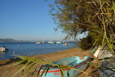 Image de Situé sur la presqu'île de Giens T3 de plain pied avec jardin