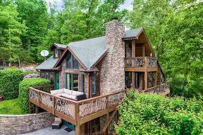 Image de Hiker’s Paradise • 34 Acres & Hot Tub