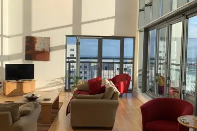 Image de Eyrie on Edinburghs Seafront