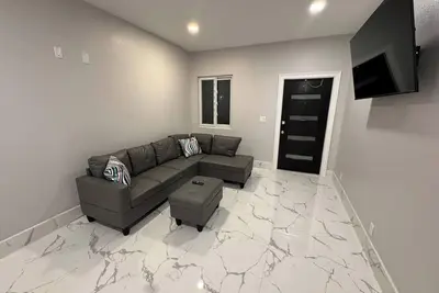 Image de Elegant 2 bed-2 bath