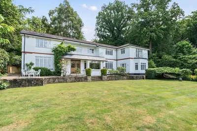 Image de Pass the Keys | Surrey Retreat – 5br Hidden Gem