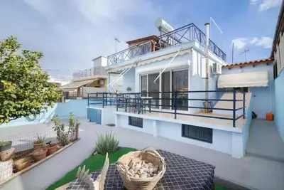 Image de Beach Getaway in Salamina, Greece 2br w/ Balcony, Beach Access, Pet Friendly