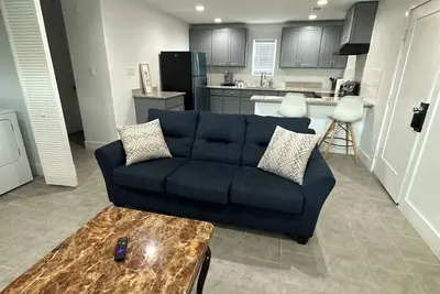 Image de Charming 2-bedroom house in pleasant Fresno with WiFi, Ac