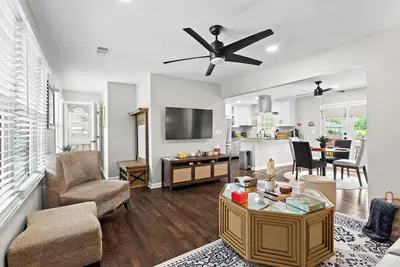 Image de 3br Ranch with King Bed, Fenced Yard, and Fast WiFi - Extended Stays Welcome!