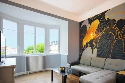 Image de Appartement lumineux plein centre-ville avec terrasse