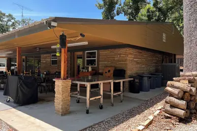 Image de Entire Home in Pottsboro, Texas - 2 Boats Slips available