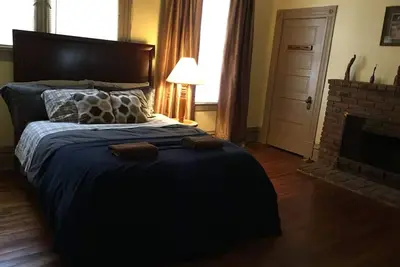 Image de 'Fred' - Walk to Uk/Downtown!