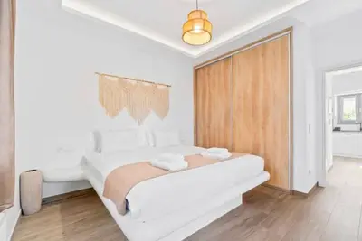 Image de Andros Central & Luxury Home