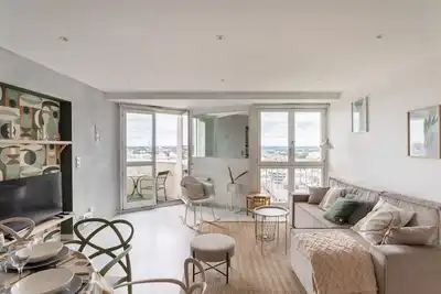 Image de L'Eperon - Proche Place Charles de Gaulle