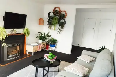 Image de Home near Airport and Hospital