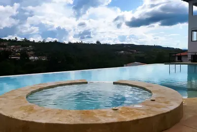 Image de Charming 4-bedroom house with fitness room and WiFi in wonderful Curiti