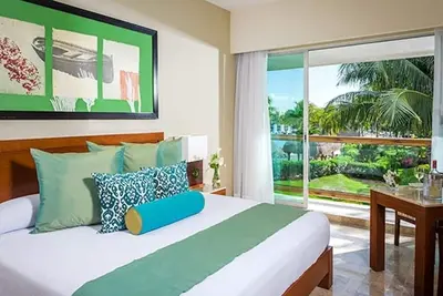 Image de Luxury 2br/2ba Suite at Mayan Palace – Beachfront, Pools, & Resort Perks!