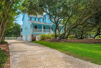 Image de Three's A Charm: Private Pool, Hot Tub, Community Amenities!