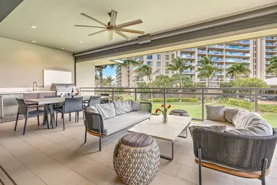 Image de Maui Resort Rentals: 6 Total Bedrooms at Kaanapali’s Newest Luxury Residences, Steps from Beach & Resort Amenities!