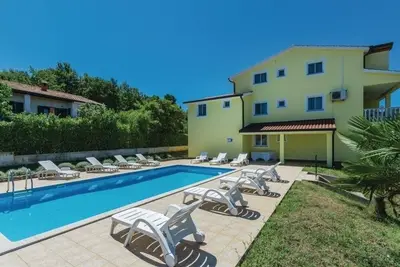 Image de Appartement d'une chambre avec le balcon et la vue sur le mer Valkarin, Porec (A-24238-a)