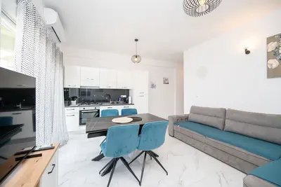 Image de Appartement de deux chambres avec le balcon Zadar (A-24646-b)