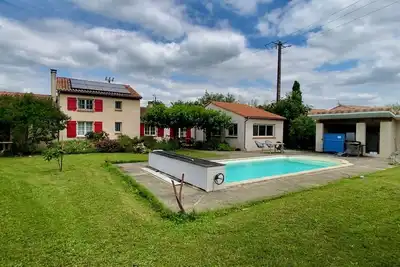 Image de Maison et piscine
