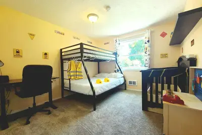 Image de Kid-Oriented Themed Adventure - 3-bedroom house