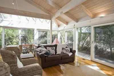 Anglesea Central I Walk to river & shops