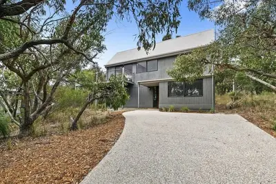 Image de Beach Weekender I Bush Views