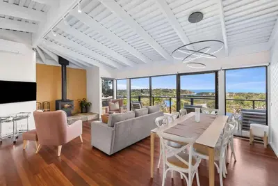 Image de Fairhaven Serenity I Ocean & Lighthouse View