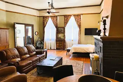 Image de Above the Shot: Harrison`s Gem