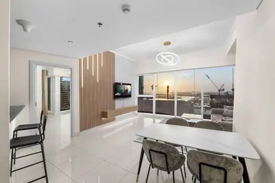 Image de Luxury 2br - Palm View - Pool & Private Cinema