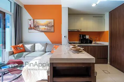 Image de Chic 1-bedroom apartment With Burj Khalifa View Suitable for 4 people