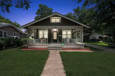 Image de 2 Bed 1 Bath home by College Hill and Hospitals