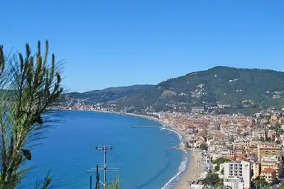 Image de Agréable appartement pour 6 personnes avec Wifi, climatisation, Tv, balcon et animaux admis