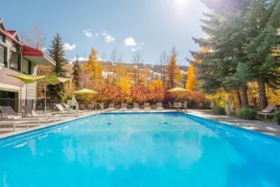 Image de Convenient 2br Condo near Lionshead Village w/ Seasonal Pool, Hot Tub & More!