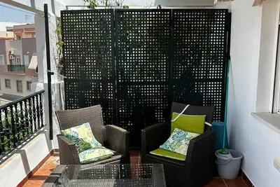 Image de Penthouse apartment near the beach, large terrace.