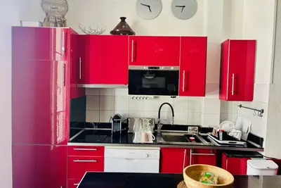 Image de Charming 2-bedroom apartment with WiFi, Ac in welcoming Juan Les Pins - sleeps 6