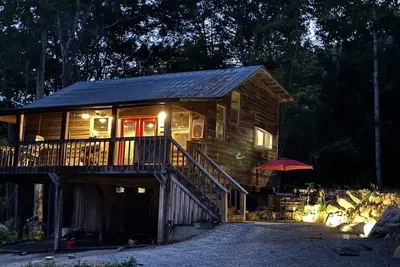 Image de Cozy cabin in welcoming Speedwell with WiFi, Ac