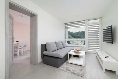 Image de Wczasowa 90 Ustroń | Comfy Apartment | Balcony | Mountain View | Parking