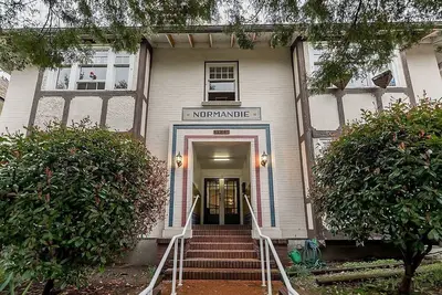 Image de Pet Allowed Furnished 3 Bedroom @1425 Haro