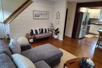 Image de Free Beach Pass! Near Craigville Beach! 4 bedroom in charming Barnstable w/ Ac.