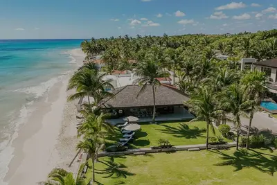 Image de Luxurious 7-bedroom beachfront villa in Playa del Carmen
