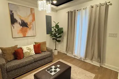 Image de Spacious 3br, 3. 5ba Home with Ensuite Bathrooms & Modern Comforts