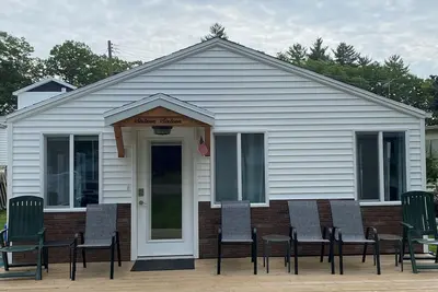 Image de Charming 3-bedroom cottage with WiFi and Ac in delightful White Cloud