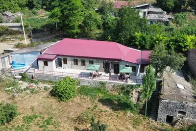 Image de Clean and comfortable 2 bedrooms with private bathrooms and terraca