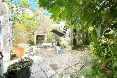 Image de La Maison de la Glycine - Située en plein coeur de ville